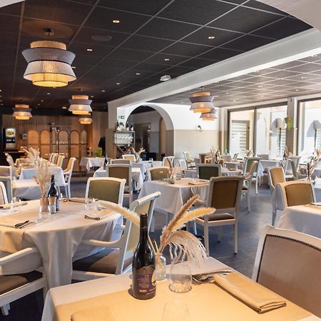 Hotel Restaurant Les 13 Assiettes Le Val-Saint-Père Eksteriør billede