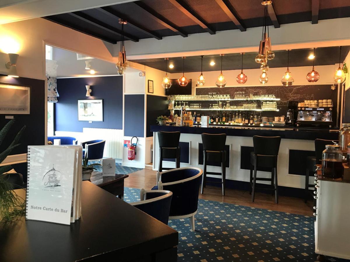 Hotel Restaurant Les 13 Assiettes Le Val-Saint-Père Eksteriør billede